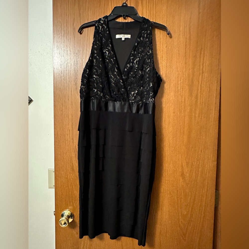 Evan-Picone black dress. Size 12. Cocktail dress.figure flattering. Lace/jersey